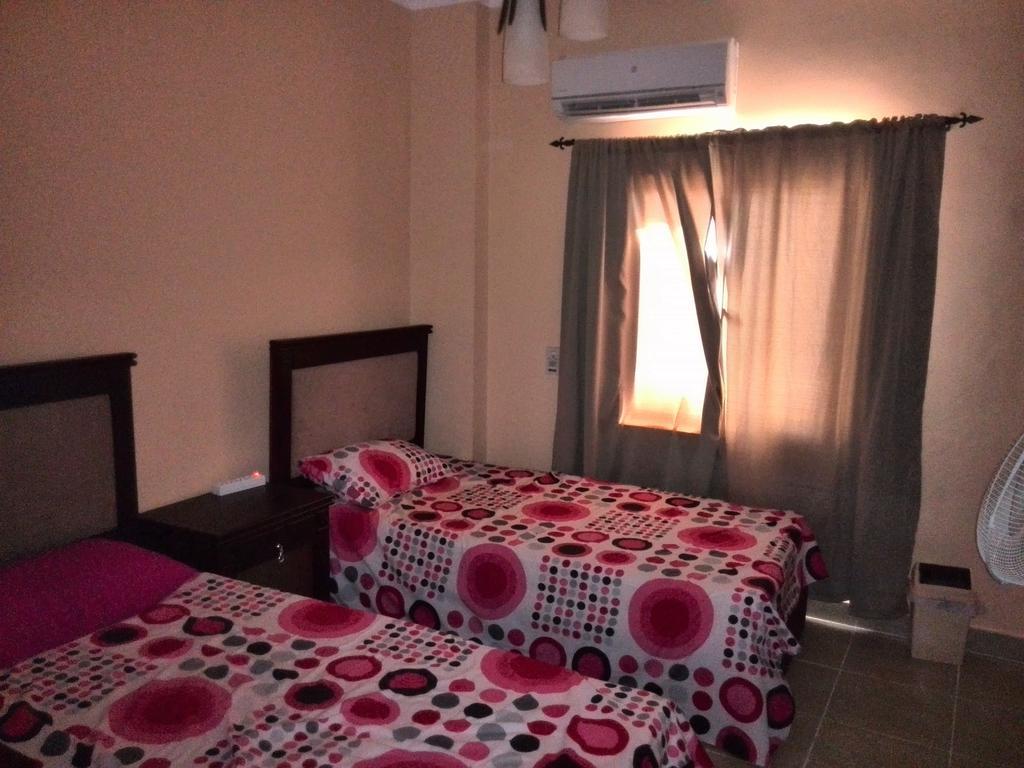 Three-Bedroom Garden Chalet At Marina Wadi Degla For Families Ain Sukhna Room photo