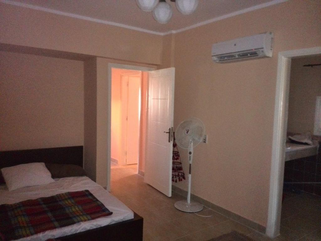 Three-Bedroom Garden Chalet At Marina Wadi Degla For Families Ain Sukhna Room photo
